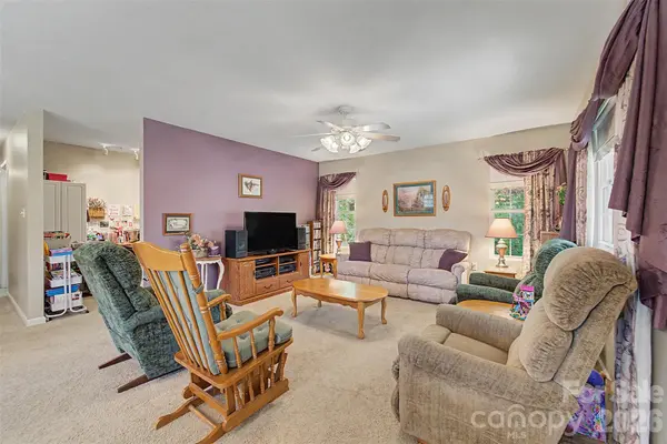 201 Windcrest RDG, Sylva, NC 28779