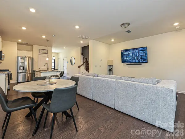 348 abington ST, Matthews, NC 28104
