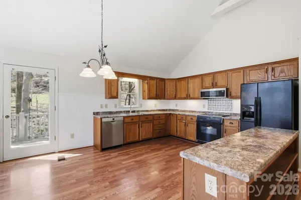 1523 Russ Cornett RD, Boone, NC 28607