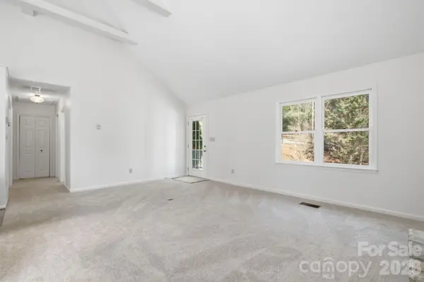 1523 Russ Cornett RD, Boone, NC 28607