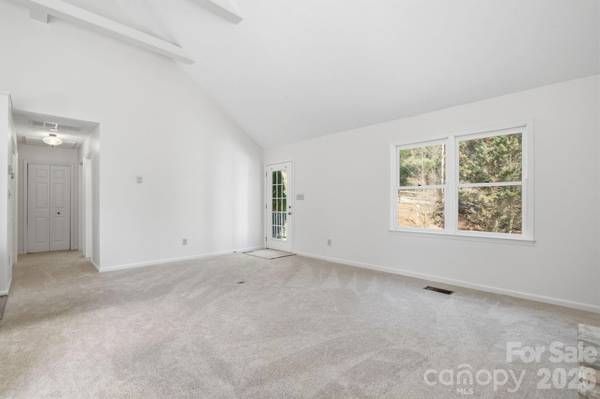 1523 Russ Cornett RD, Boone, NC 28607