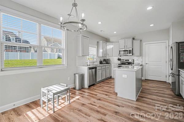 201 Garden View LN, Shelby, NC 28152
