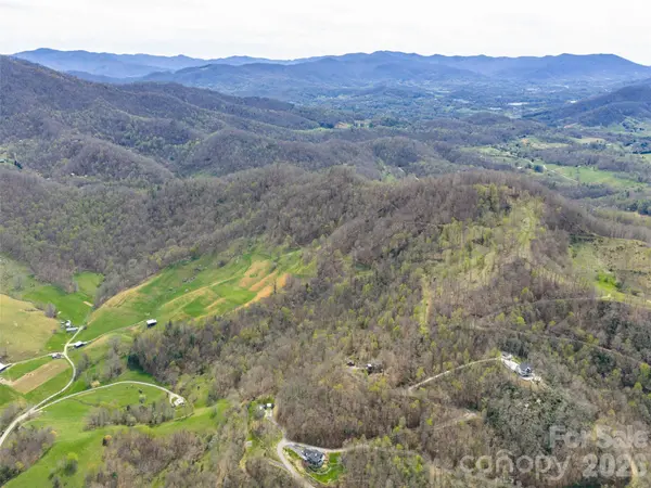 00 Winfield DR, Clyde, NC 28721