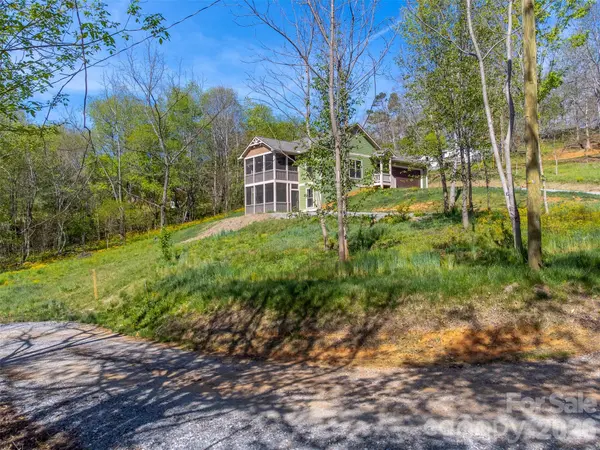 50 Sheriff DR, Waynesville, NC 28786