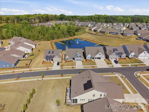 7117 Jolly Brook DR, Charlotte, NC 28215