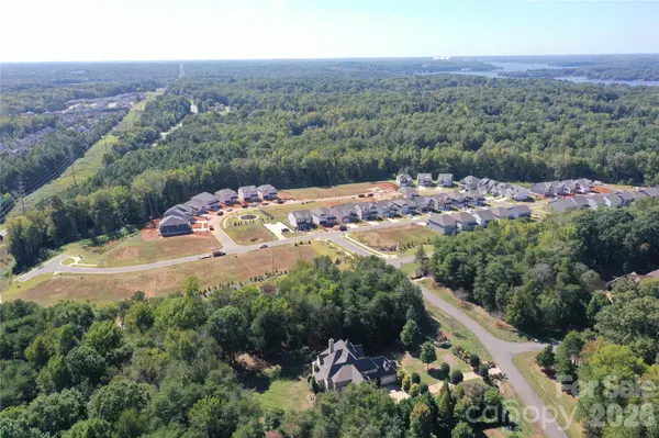 11229 Lochmere RD, Charlotte, NC 28278