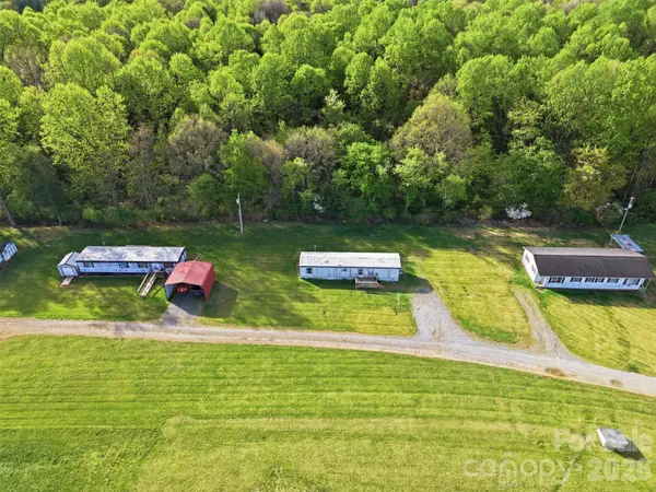 114/116/137/154 Harrington Place DR, Taylorsville, NC 28681