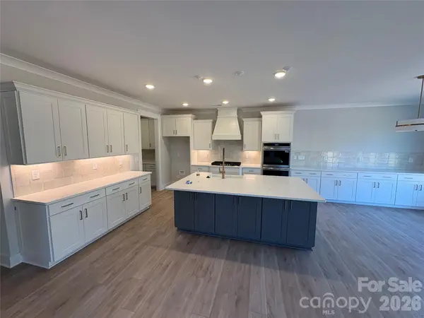 1336 Knob Creek DR, Gastonia, NC 28054