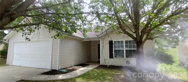 1404 Jordans Pond LN, Charlotte, NC 28214