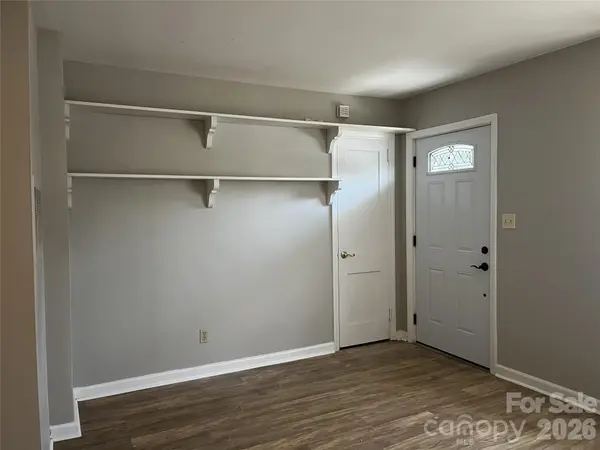 2213 Shamrock DR, Charlotte, NC 28205