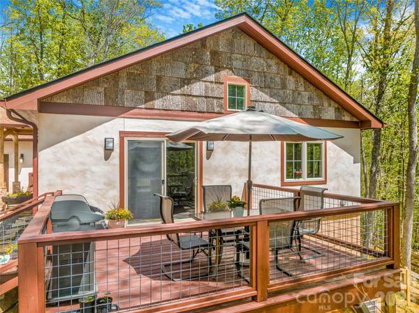 446 Amanda DR, Mars Hill, NC 28754