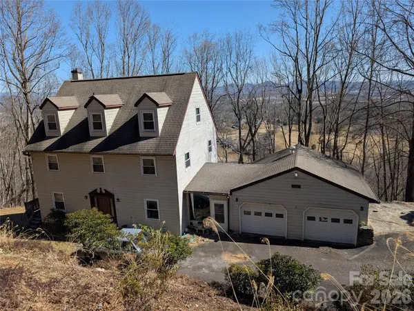 4 Wild Dogwood TRL, Mills River, NC 28759