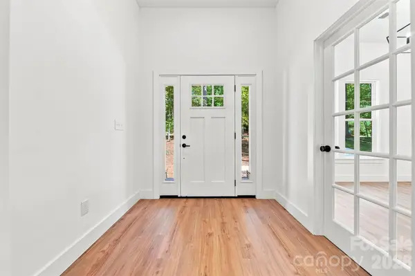 2157 Anchor LN, Connelly Springs, NC 28612