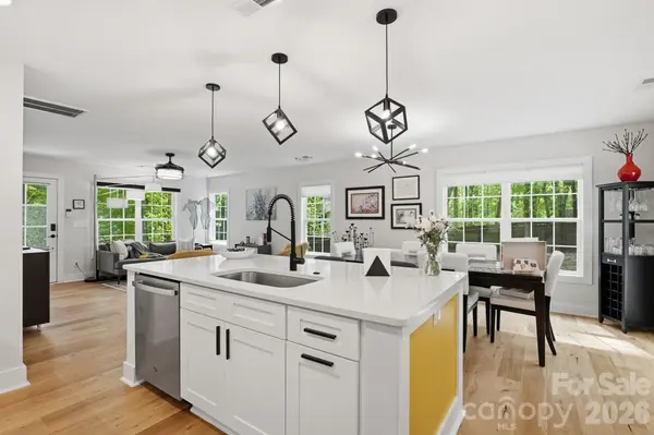 617 Teresa CIR, Waxhaw, NC 28173