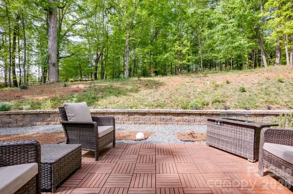 617 Teresa CIR, Waxhaw, NC 28173