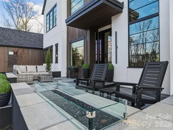 361 Belle Isle WAY, Asheville, NC 28803