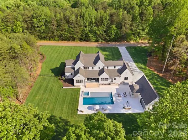 3035 Maple Way DR, Davidson, NC 28036