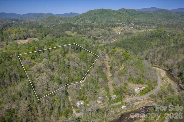 44 Marshbanks RDG, Weaverville, NC 28787