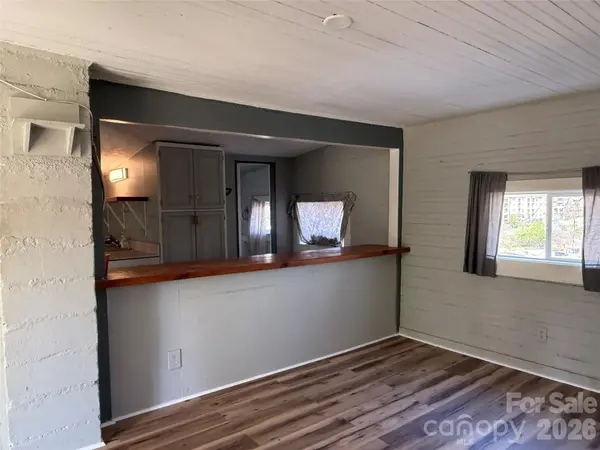 5A Warren AVE, Asheville, NC 28803