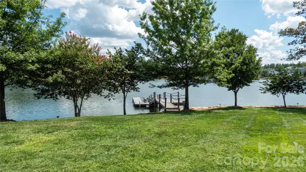 122 Sisters Cove CT, Mooresville, NC 28117