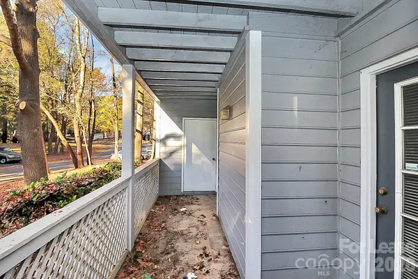 5823 Green Forest DR, Charlotte, NC 28212