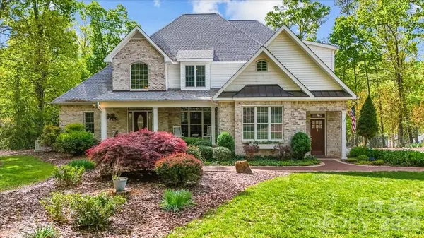 135 Harbor DR W, Lexington, NC 27292