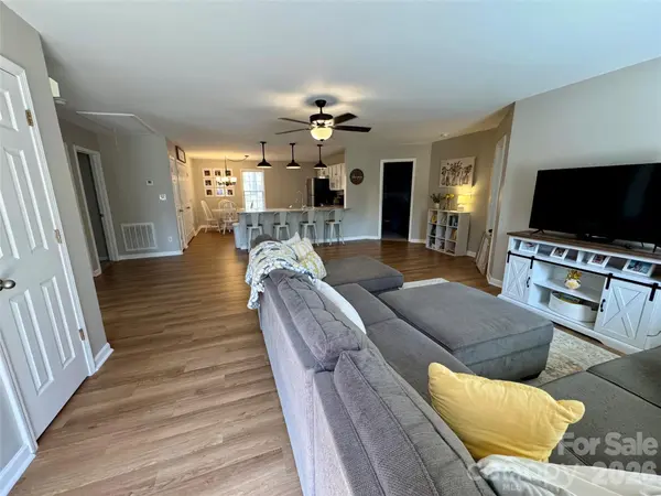 345 Dellwood CT SE, Concord, NC 28025