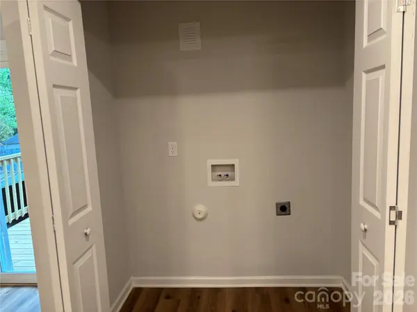 6211 Spanish Oak RD, Charlotte, NC 28227