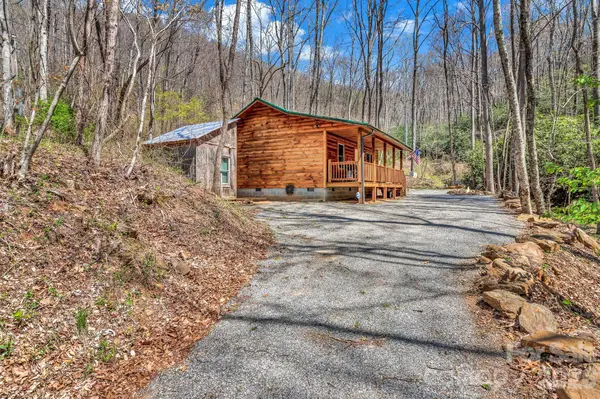 1100 Panther Branch RD, Canton, NC 28716