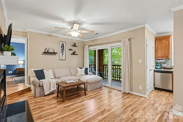 1109 E Morehead ST #5, Charlotte, NC 28204