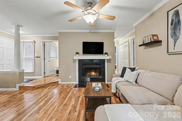 1109 E Morehead ST #5, Charlotte, NC 28204
