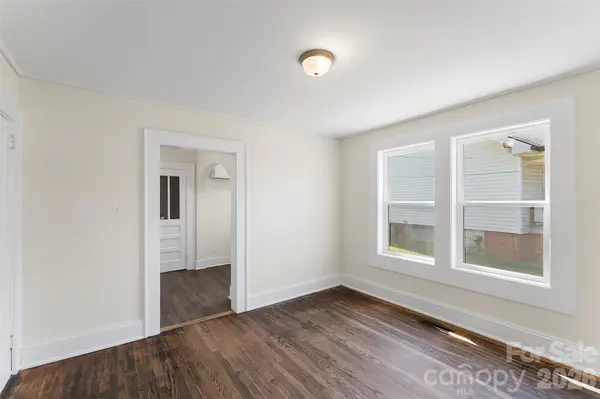 608 E Concord ST, Morganton, NC 28655