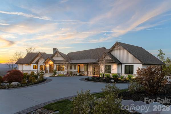 154 Bear View RD, Weaverville, NC 28787