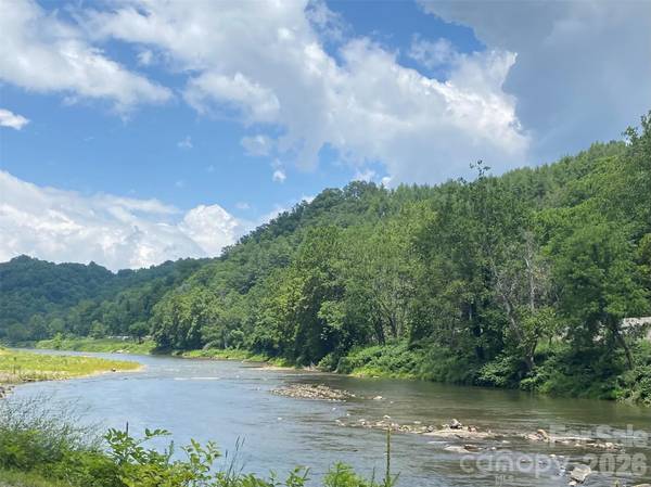 00 Scenic View DR #1 & 2, Green Mountain, NC 28740