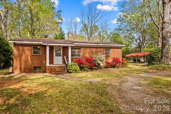 151 Bent Twig DR, Statesville, NC 28677