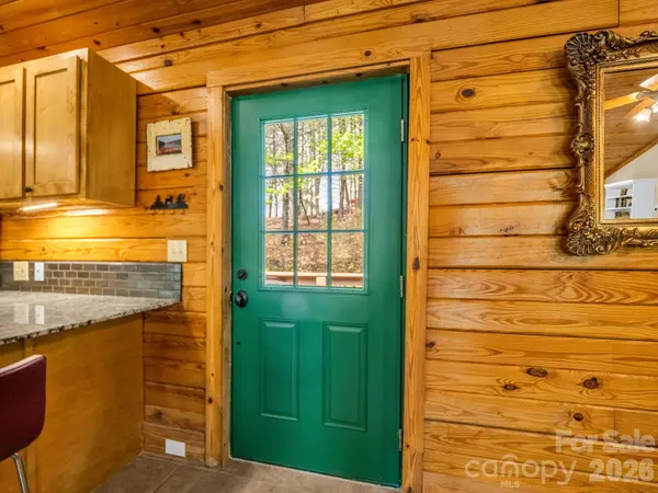 233 Shumont Estates RD, Lake Lure, NC 28746