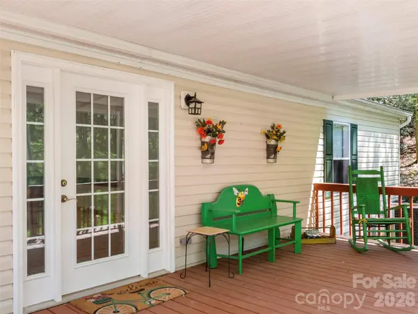 469 Hensley Branch RD, Burnsville, NC 28714