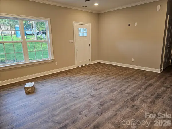 2566 Heather LN, Lancaster, SC 29720