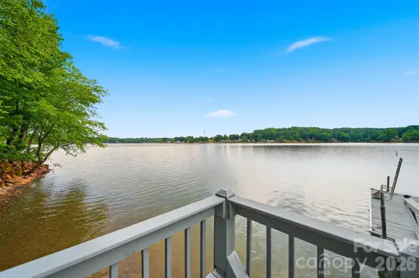 226 Riverwalk RD, Stony Point, NC 28678