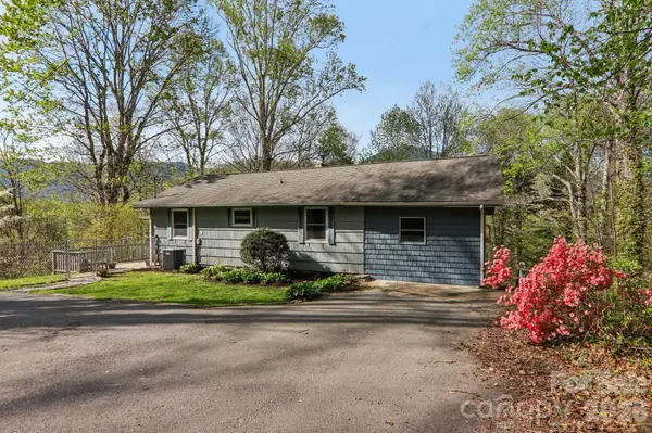74 Link CIR, Maggie Valley, NC 28751