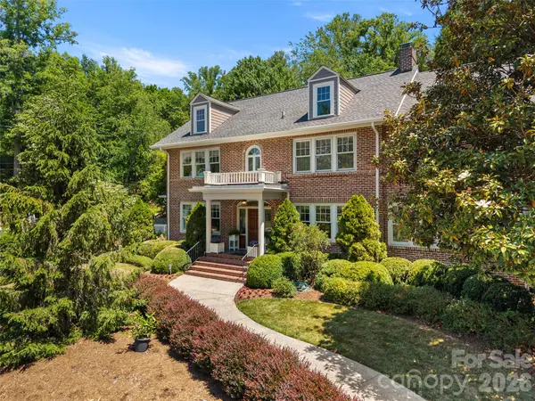 19 Blackwood RD, Asheville, NC 28804