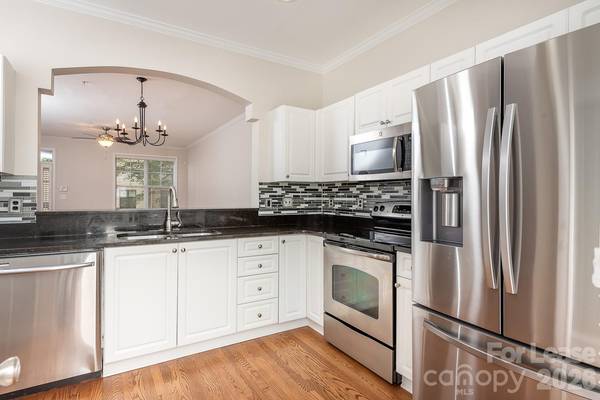 206 S Cedar ST, Charlotte, NC 28202