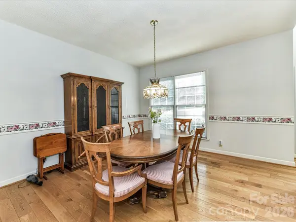 1931 Kilmonack LN, Charlotte, NC 28270