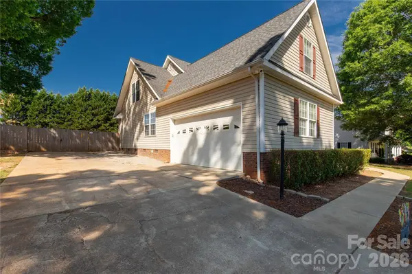 1530 Danlee DR, Lancaster, SC 29720
