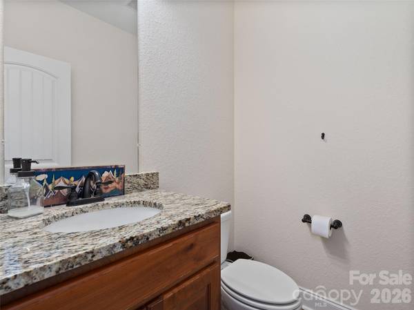4823 Max Patch RD, Clyde, NC 28721