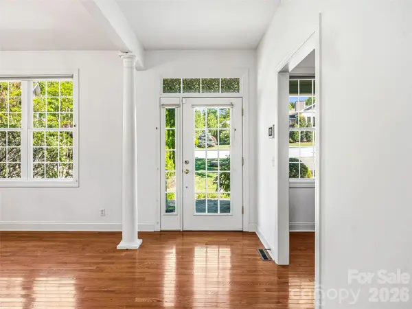 35 Stonecrest CT, Flat Rock, NC 28731