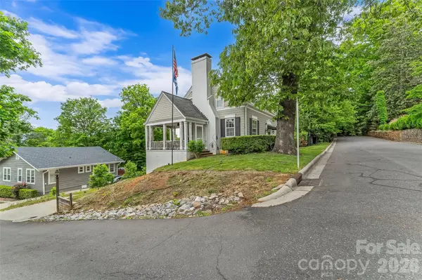 9 Crescent DR, Marion, NC 28752
