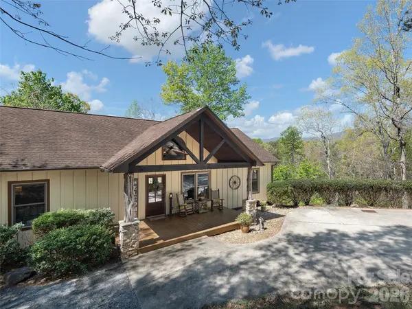 308 North Coast DR, Mill Spring, NC 28756
