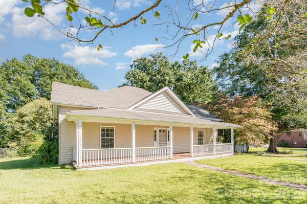 4030 Peachtree ST, Hickory Grove, SC 29717