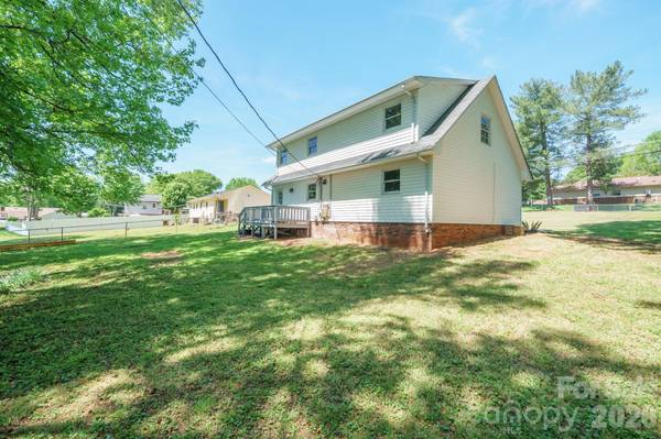 806 S Laurel ST, Lincolnton, NC 28092